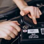 Cara Sederhana Membaca Aki Mobil: Yang Perlu Anda Ketahui